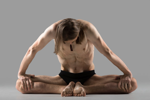 束缚角瑜伽姿势的变化图片下载