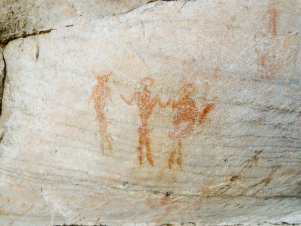 南非塞德堡的布希曼洞穴壁画图片下载