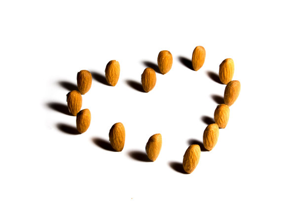 杏仁的心图片下载