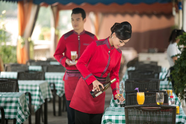 穿着服装的职业是中国服务员图片下载