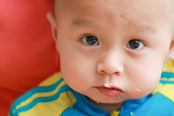 亚洲男孩喜欢吃图片下载