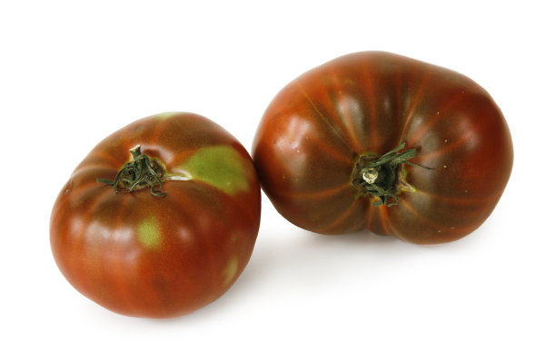 白色背景上的两个西红柿图片下载