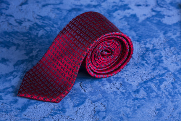 给优雅男士的礼物图片下载