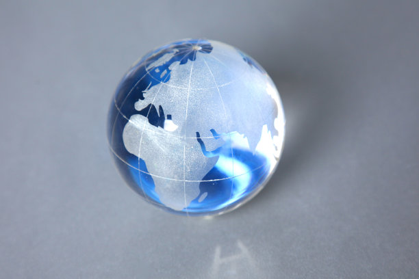 电脑上的水晶地球仪图片下载