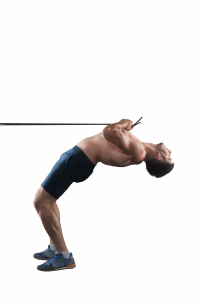 运动员与裸躯干训练隔离图片下载