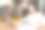 美丽的亚洲女学生使用笔记本电脑在图书馆学习图片下载