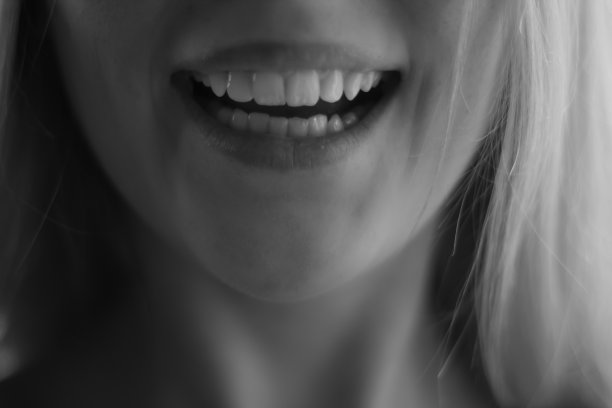 快乐的微笑图片下载