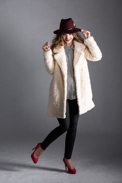 这套新衣服让我高兴极了图片下载