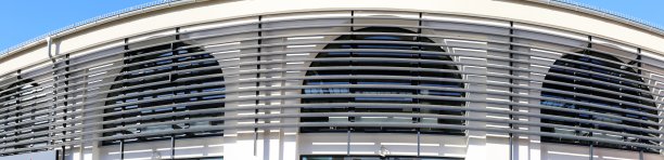 新窗户有百叶窗图片下载