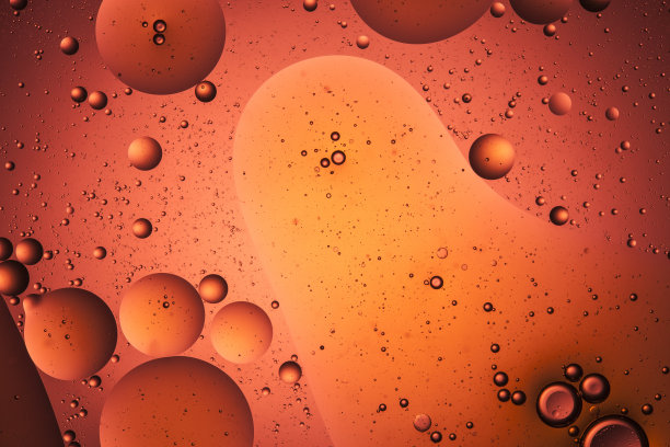 4 . Red Oil On Water红色的水图片下载