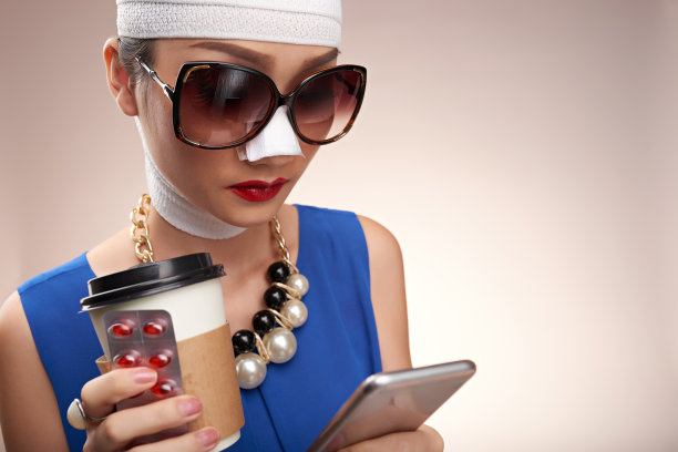 时尚的受害者图片下载