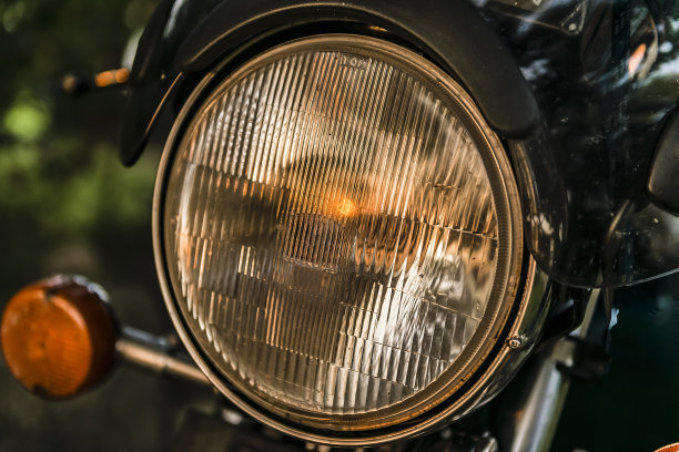 正面光图片下载