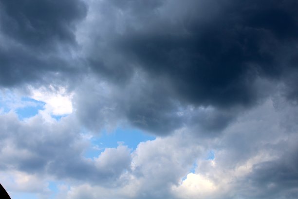 斯特罗姆来了图片下载