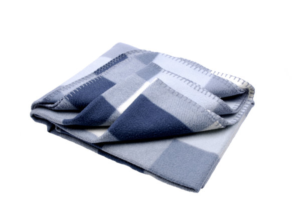 白色背景衬托的柔软的毛毯图片下载