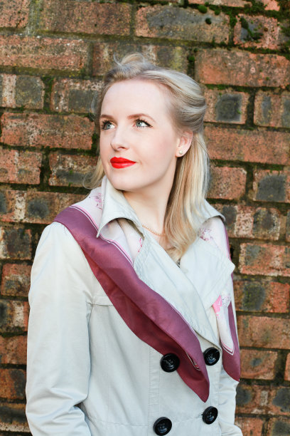 四十年代的年轻女人图片下载