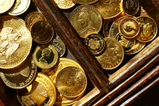 棺材里的金币图片下载