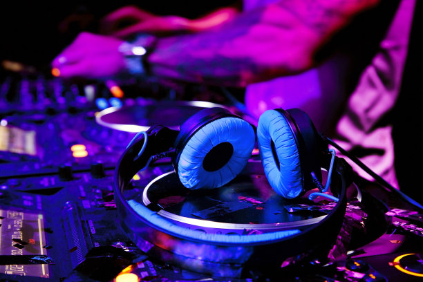 Dj播放音乐图片下载