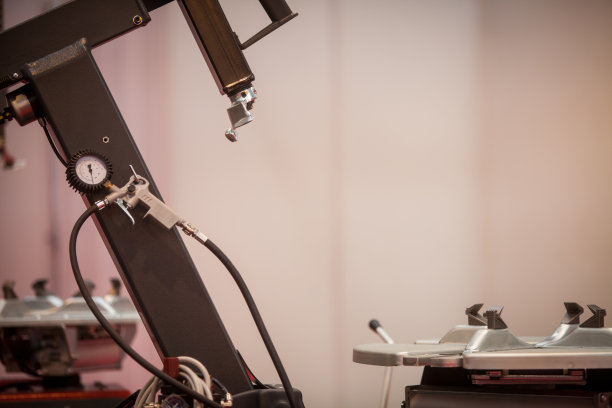 轮胎改变机器图片下载