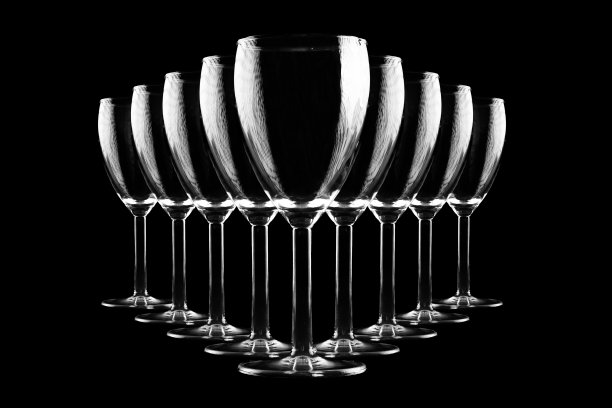 堆叠酒杯图片下载