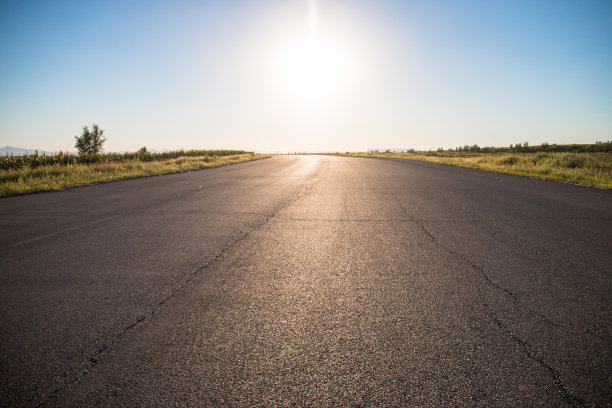 农村道路的特写图片下载