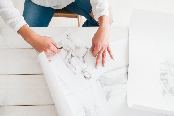 艺术家手绘素描在什么人图片下载