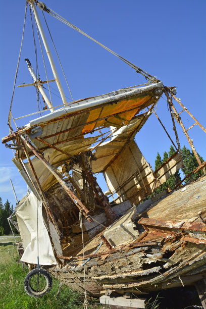 废弃的船图片下载