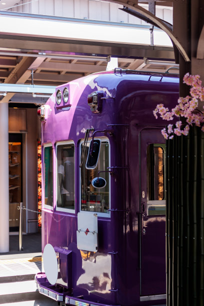 京都的春日电车图片下载