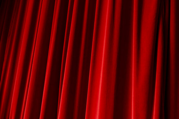 《红幕》，2016年图片下载