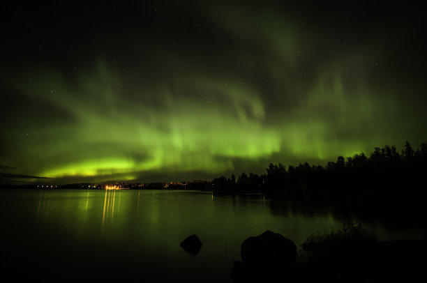 芬兰的北极光图片下载