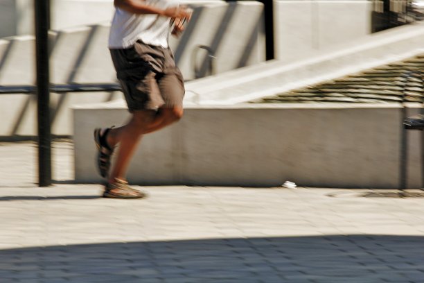 跑步的人。图片下载