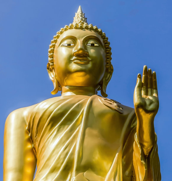 泰国的站立佛像图片下载