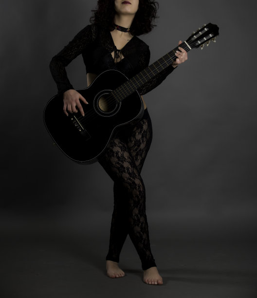 性感的音乐家图片下载