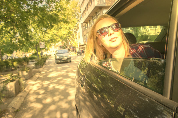 享受骑图片下载