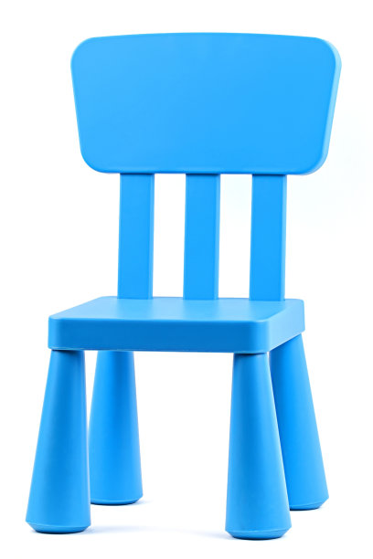 小孩的椅子上图片下载