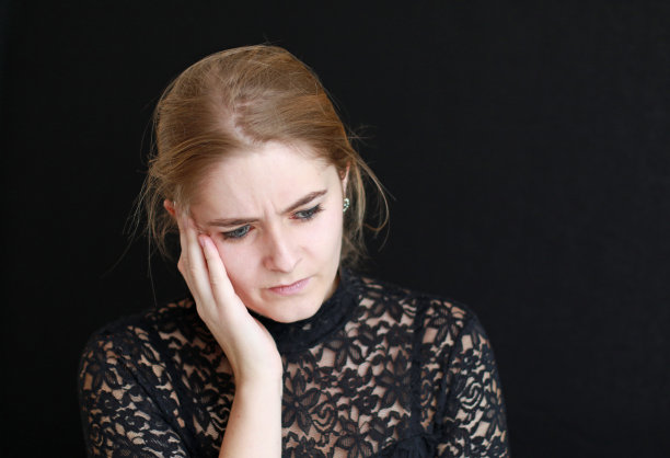 痛苦的图片下载