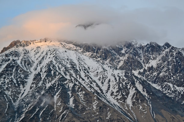 佐治亚山顶上的最后一缕阳光图片下载