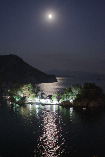 帕纳吉亚月光图片下载