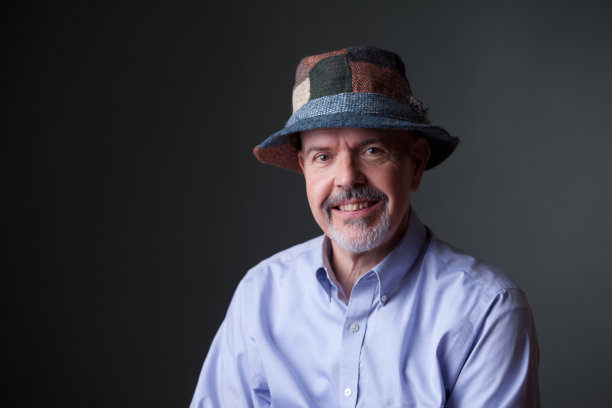 爱尔兰帽男图片下载