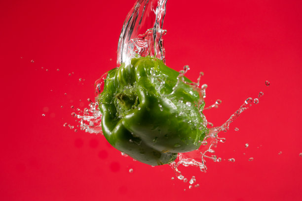 青椒和水花图片下载