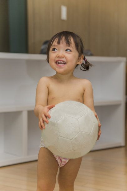 婴儿尿布图片下载