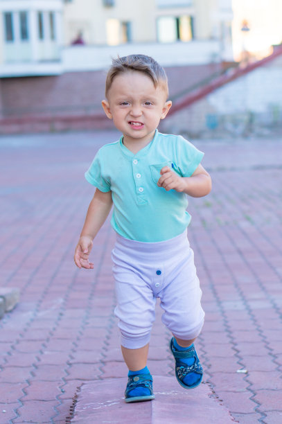 小男孩图片下载