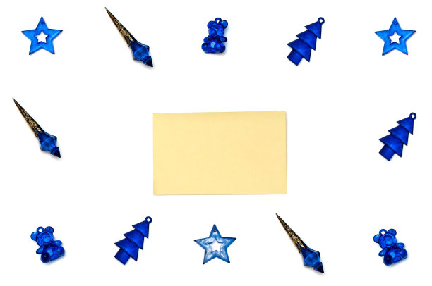 白色背景的圣诞树玩具图片下载