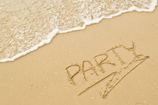 沙滩上的派对。图片下载