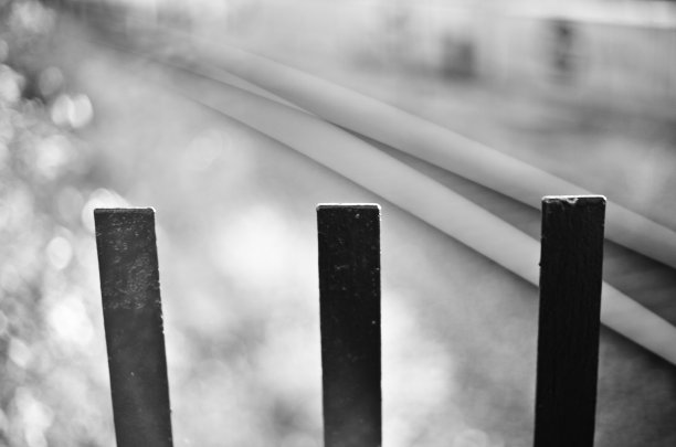 铁路栅栏图片下载