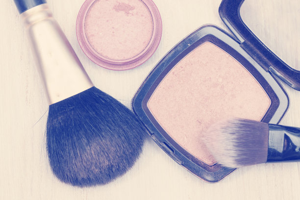 化妆刷和粉，图片在instagram的效果图片下载