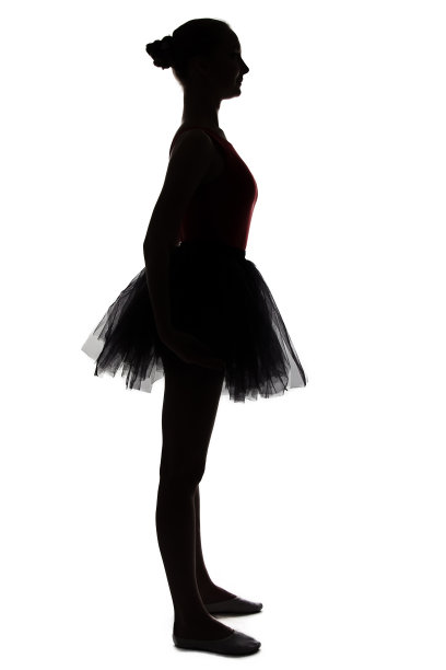 等待的少女剪影图片下载