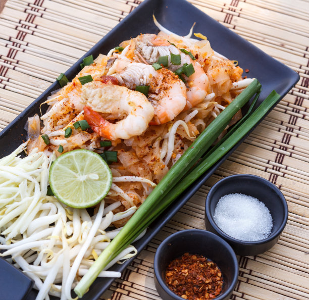 虾仁炒米粉。图片下载