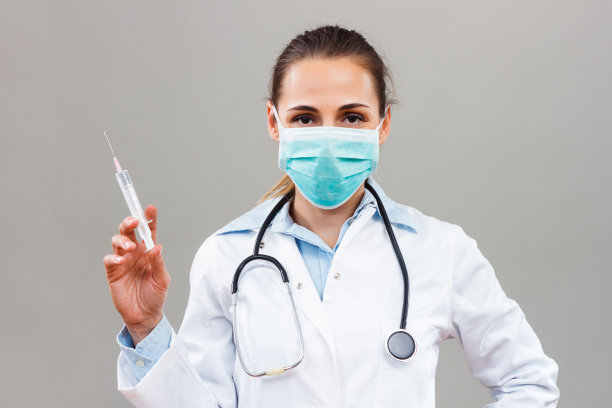 女医生打针素材图片