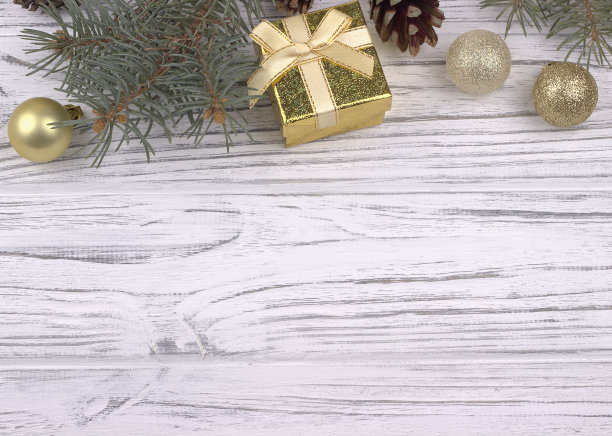 圣诞装饰用银球和金球礼物图片下载