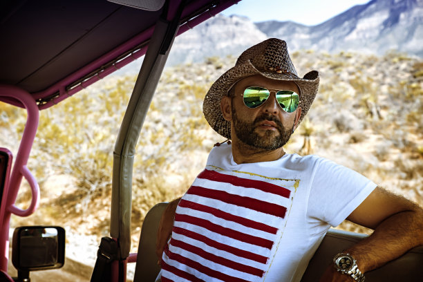 牛仔之旅4 x4图片下载